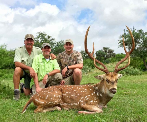 texas-axis-hunts - OX Ranch